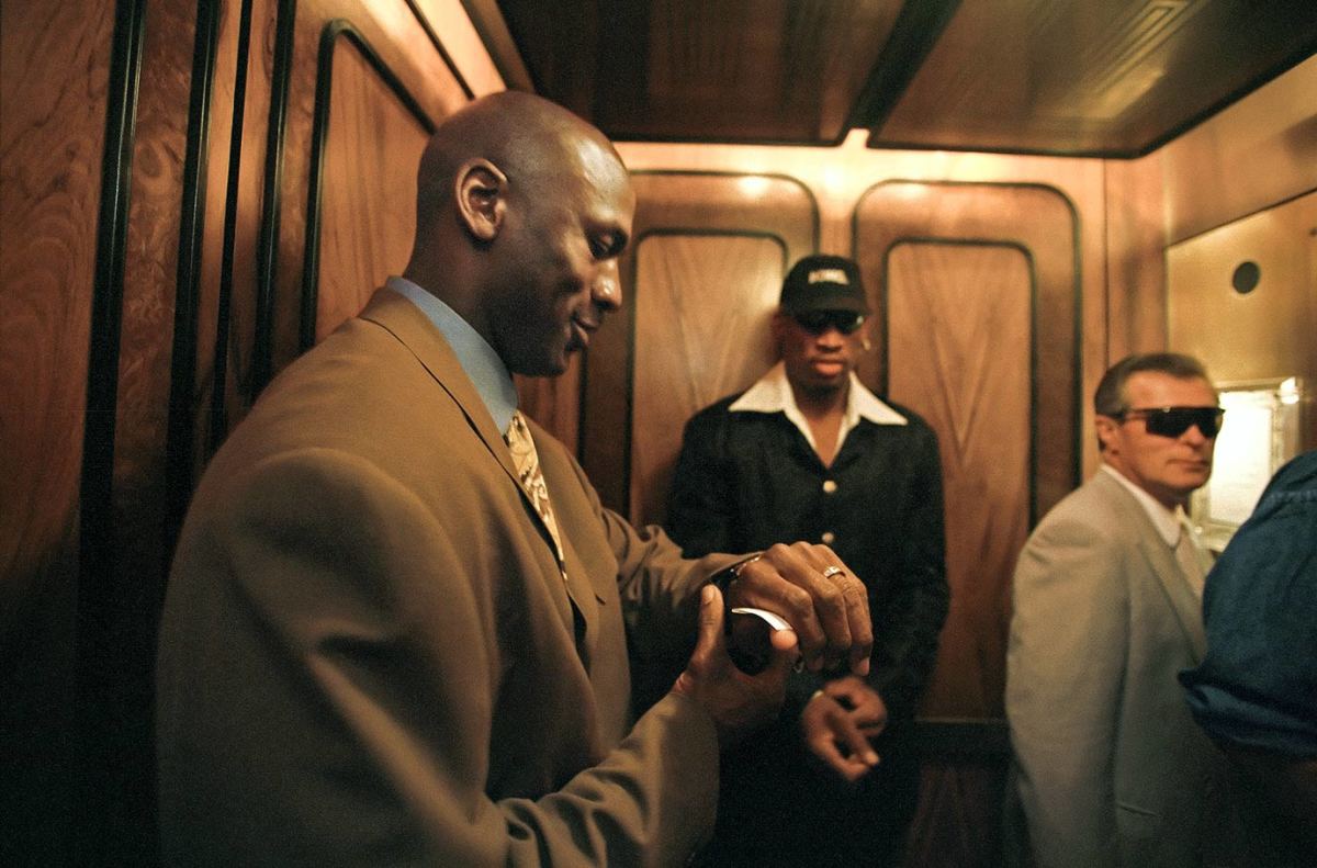 1998-0401-Michael-Jordan-Dennis-Rodman-05712870.jpg