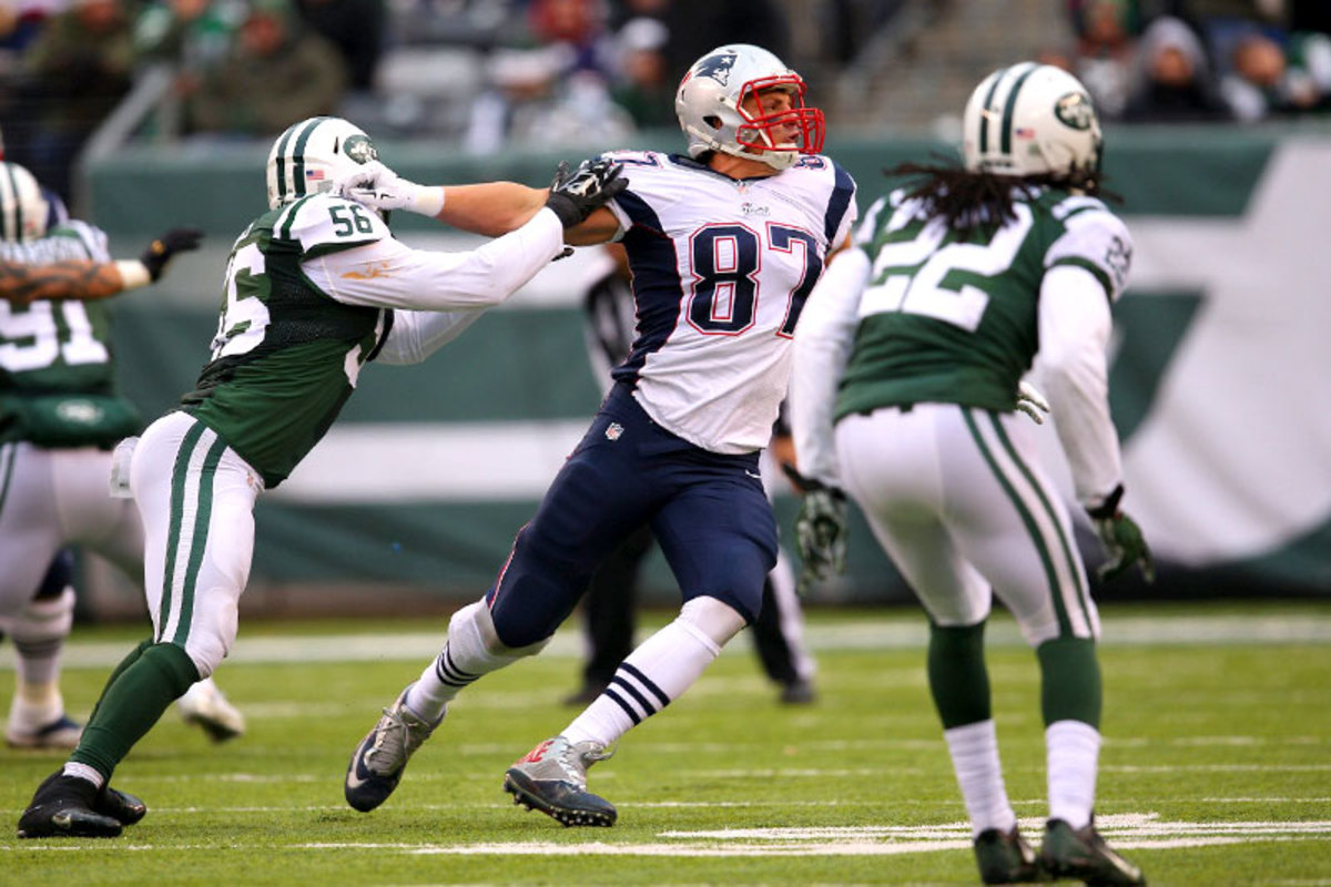 rob-gronkowski-122114-1-at.jpg