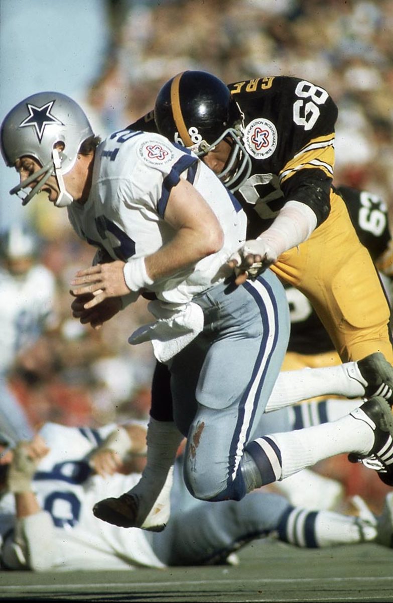 1976-77-roger-staubach_0.jpg