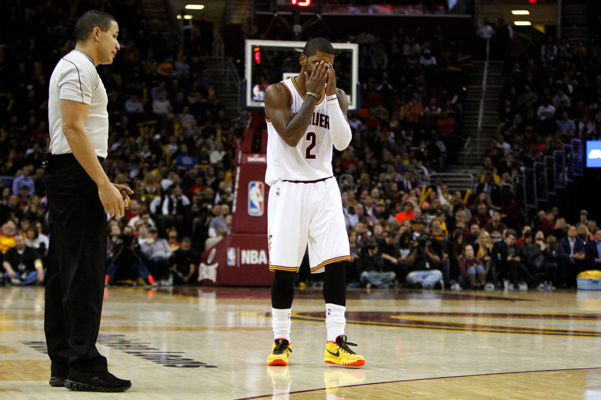 Kyrie-Irving-2015-0107-foul-face-react.jpg