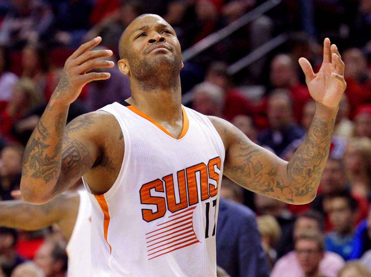 PJ-Tucker-2015-0205-foul-face-react.jpg