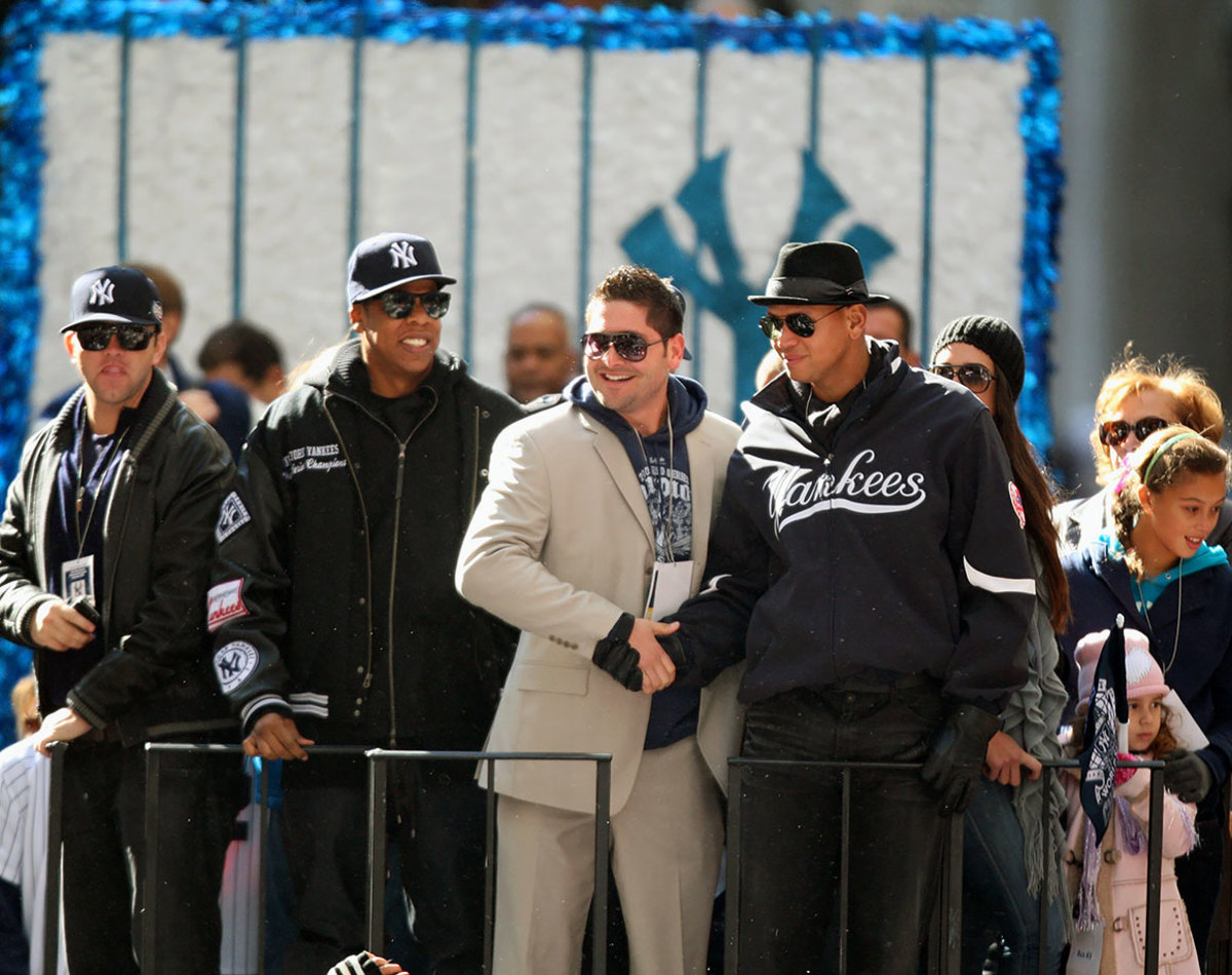 2009-1106-Jay-Z-Francisco-Cervelli-Alex-Rodriguez-076957764.jpg