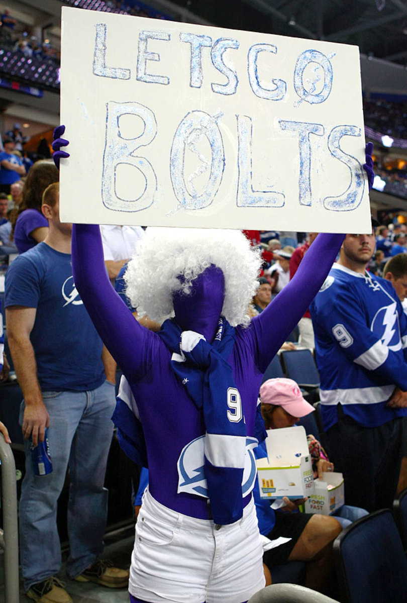 Tampa-Bay-Lightning-fans-2881505120113_Canadiens_at_Lightning.jpg