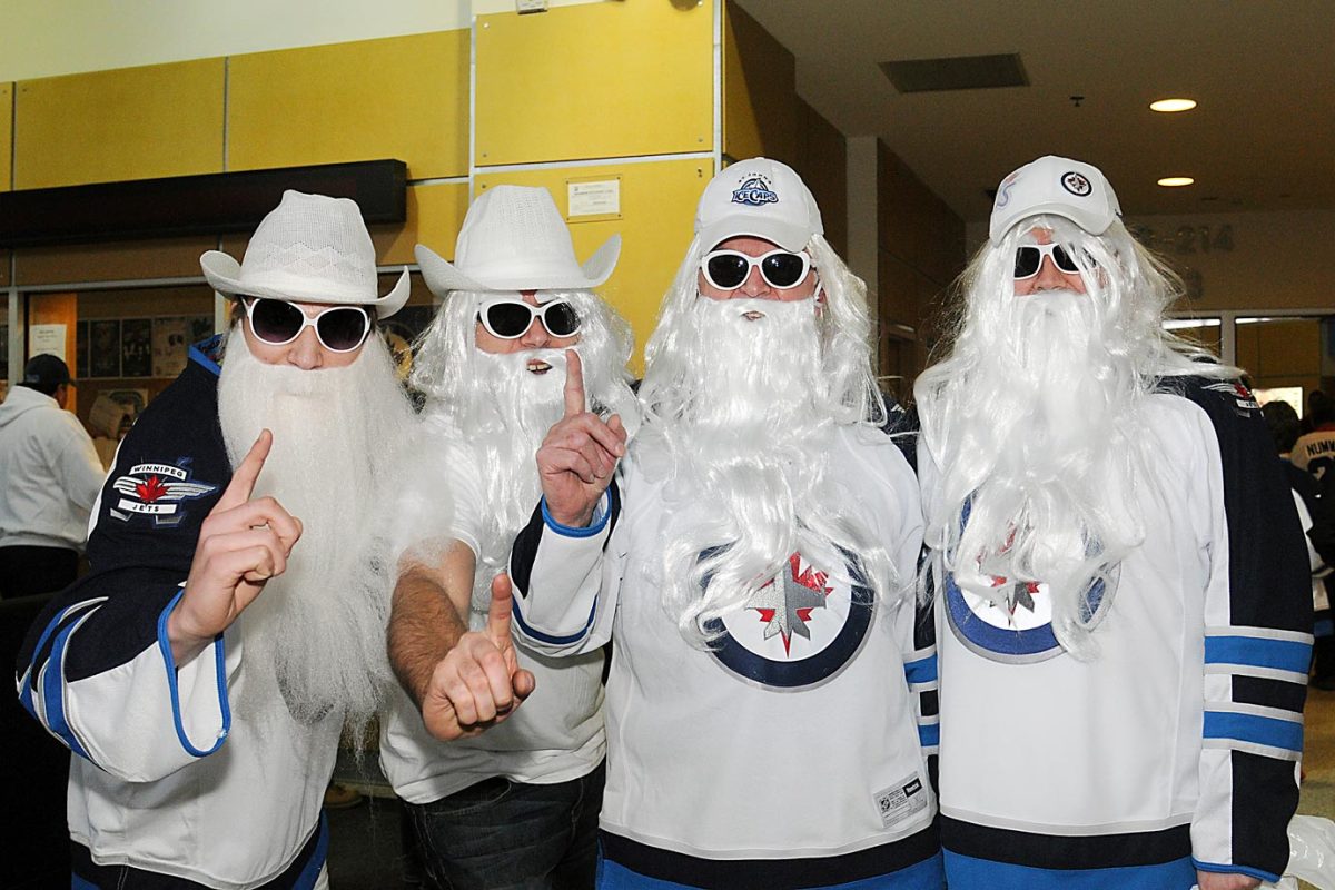 Winnipeg-Jets-fans-470483736.jpg