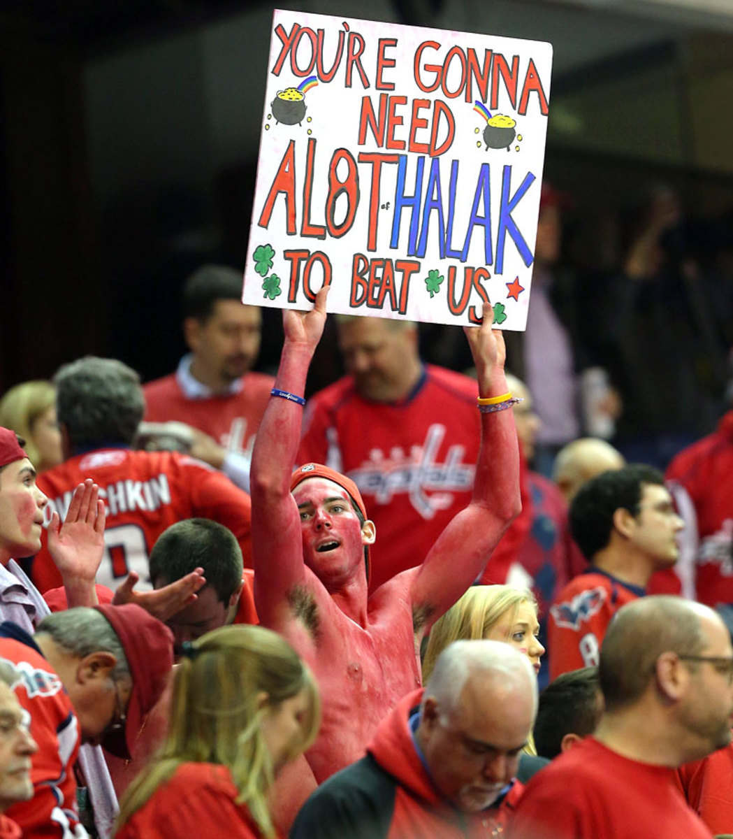 Washington-Capitals-fans-471383938.jpg