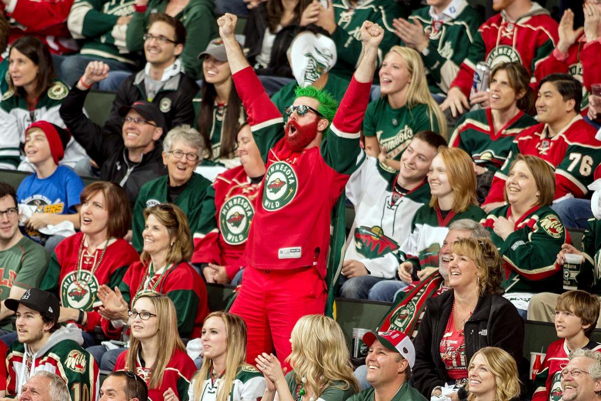 Minnesota-Wild-fans-472264518.jpg