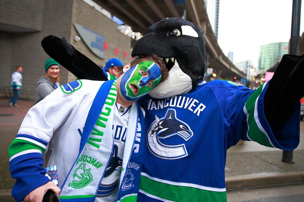 Vancouver-Canucks-fans-470878174.jpg