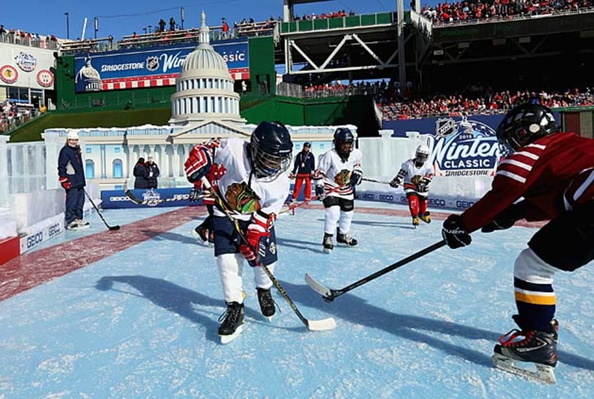Pregame festivities featured a little shinny between youth league teams.