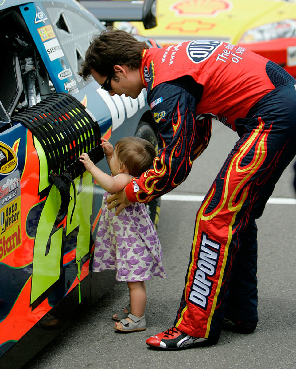 2008-Jeff-Gordon-daughter-Ella-Sofia.jpg