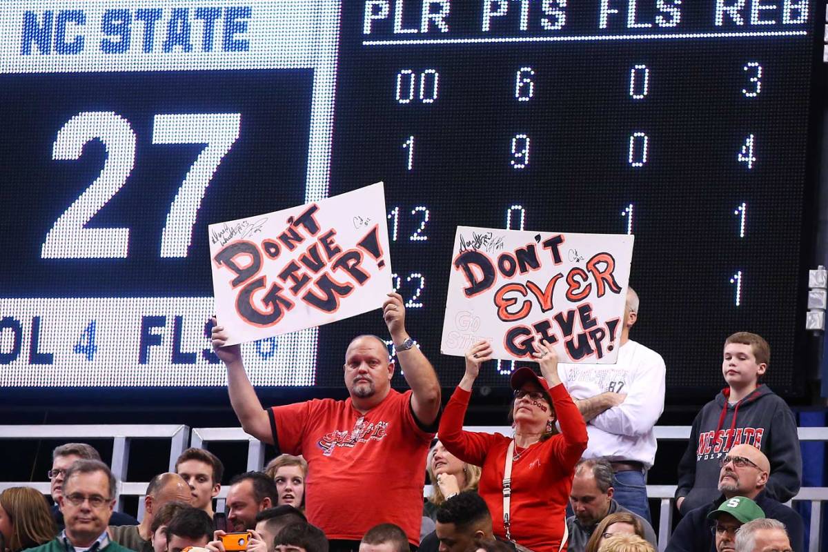 NC-State-Wolfpack-fans-CGV_032715823_Louisville_NCState.jpg