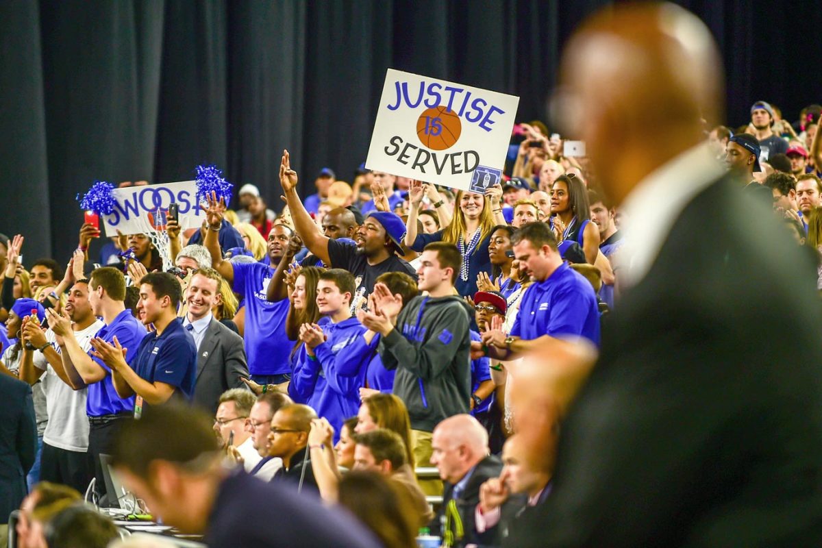 Duke-Blue-Devils-fans-DEL150329042_2015_Elite_Eight_Duke_v_G.jpg