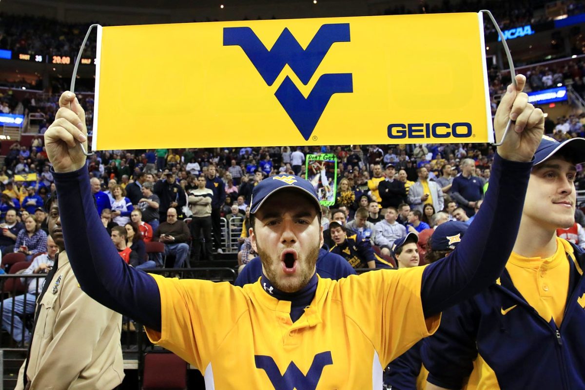 West-Virginia-Mountaineers-fans-AP910213462875_4.jpg