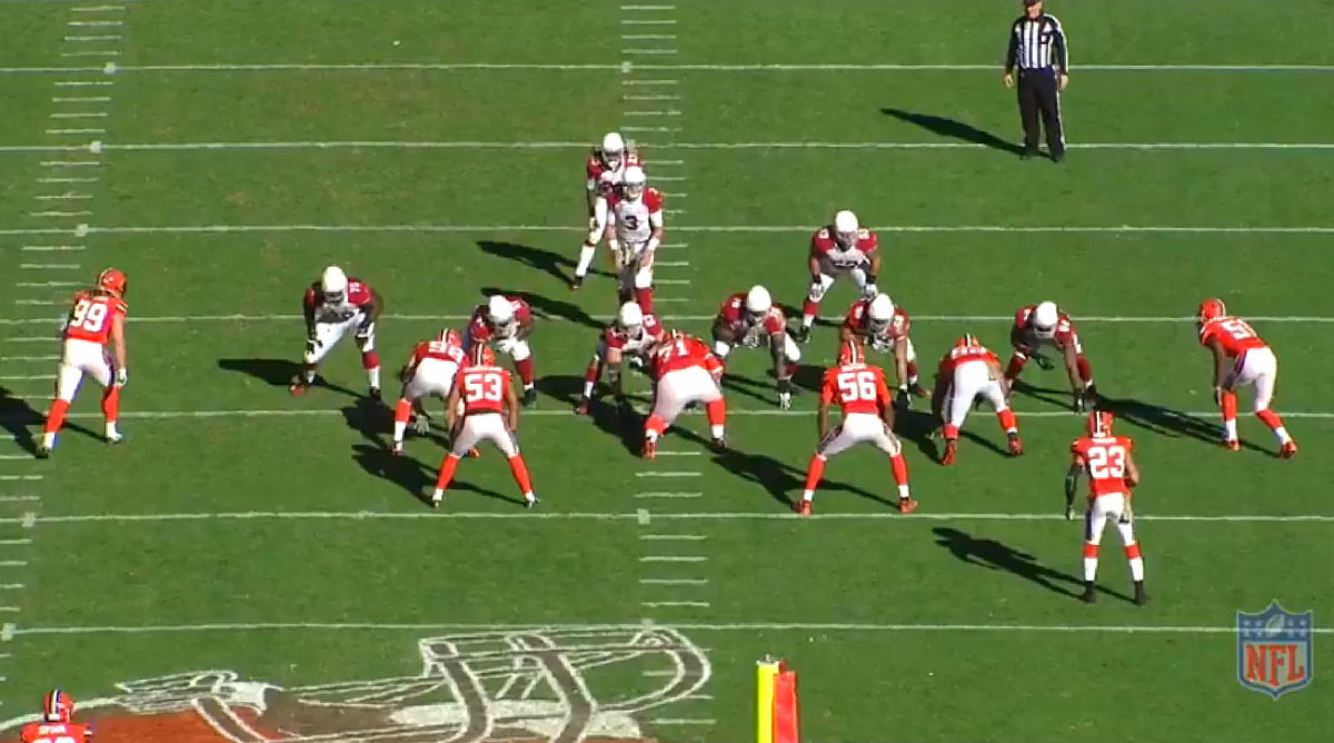 The Cardinals line up for Pistol Strong Left, with center Shipley to Palmer’s left side. Seven-man protection will give the quarterback time to make his reads.