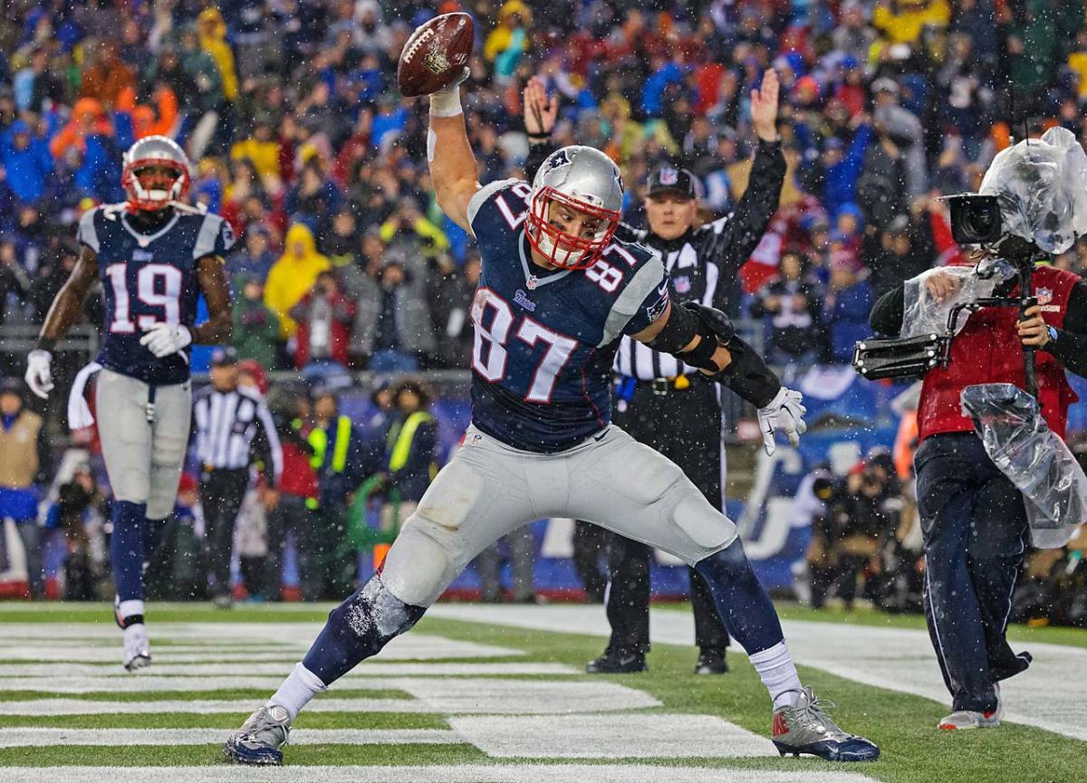 Rob-Gronkowski-afc-championship-game.jpg