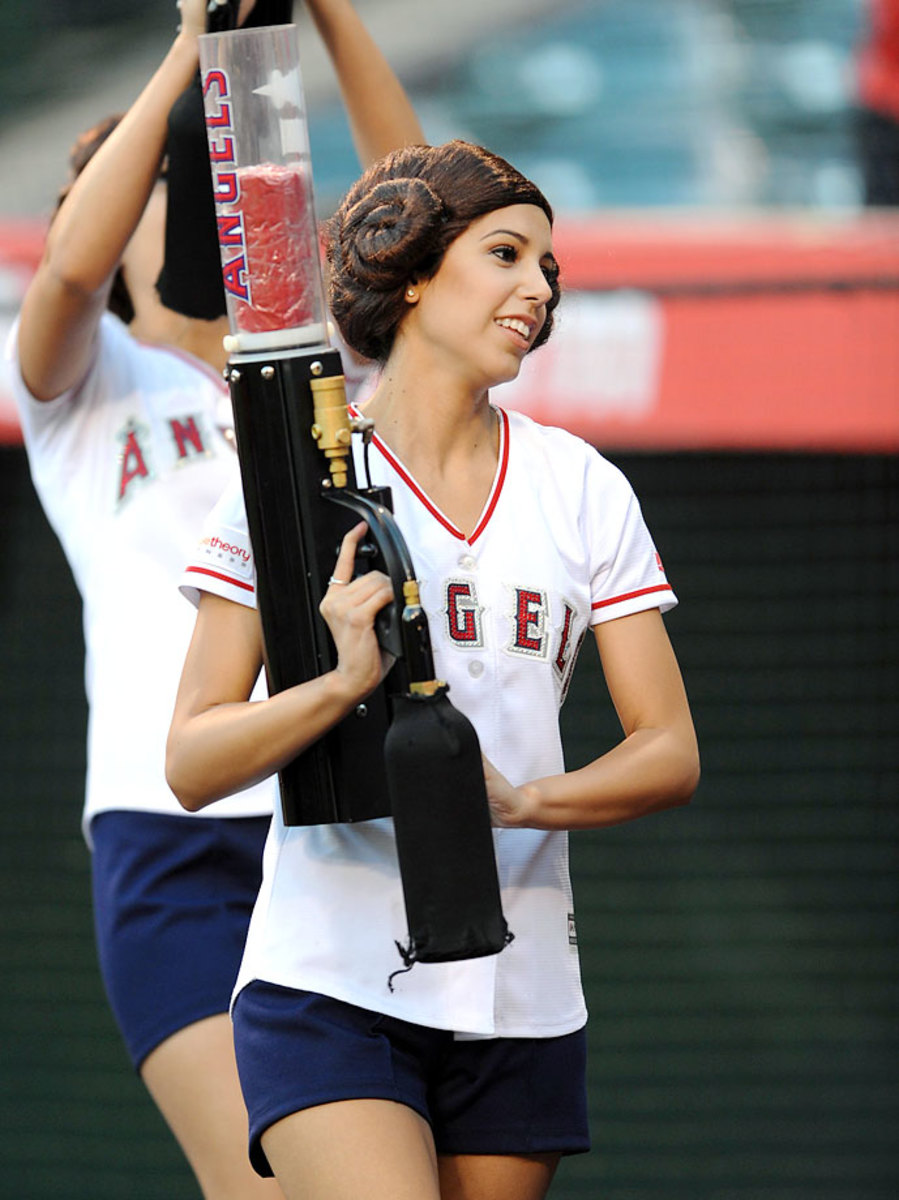 Los-Angeles-Angels-Strike-Force-Princess-Leia-hair-Star-Wars.jpg