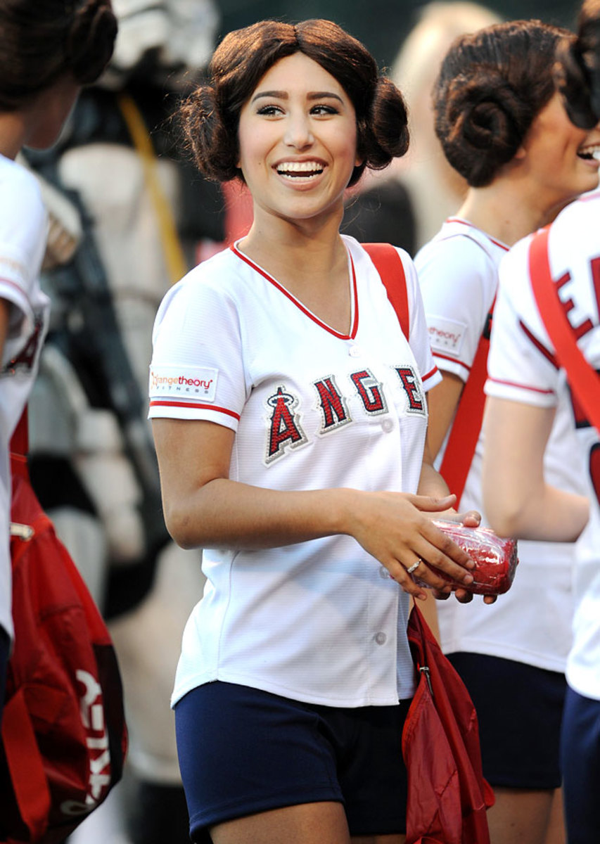 Los-Angeles-Angels-Strike-Force-Princess-Leia-hair-Star-Wars(2).jpg