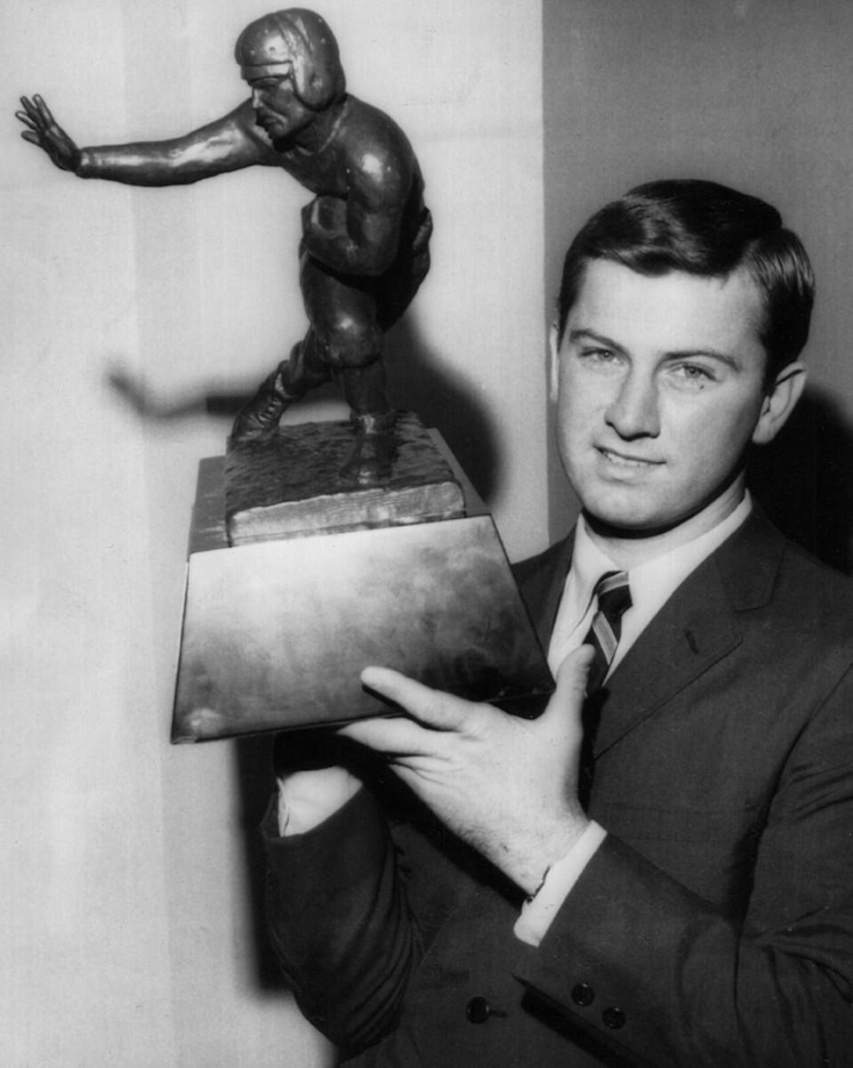 1966-Steve-Spurrier-Heisman-trophy.jpg