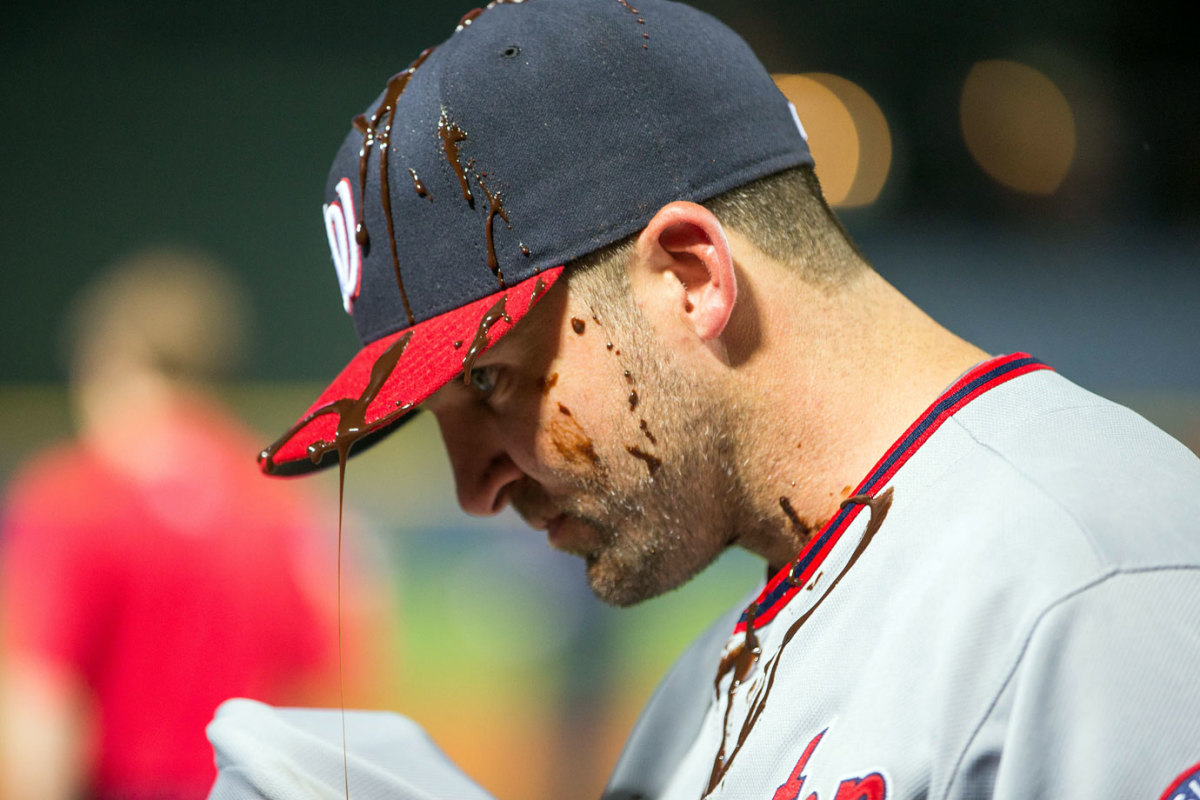 2015-0428-Dan-Uggla-chocolate-syrup.jpg
