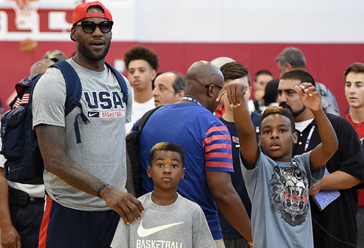 lebron-family.jpg