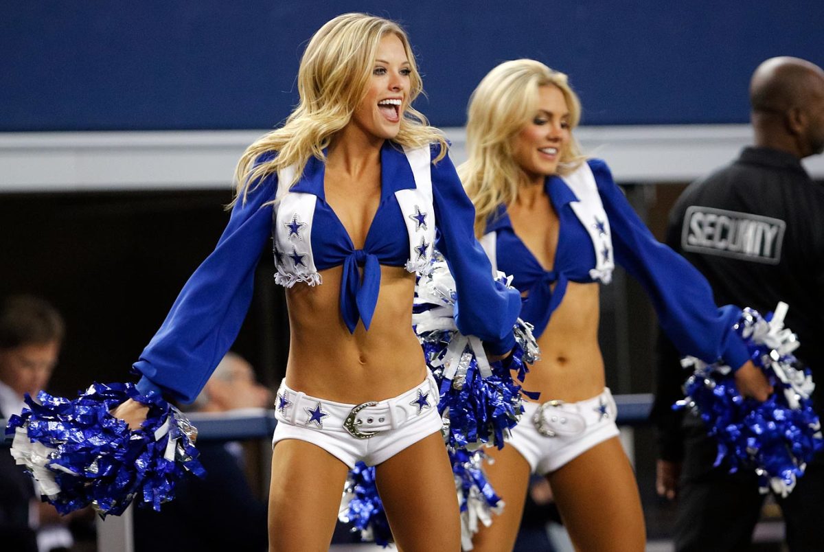 Dallas-Cowboys-cheerleaders-CEY1501042839_DETROIT_AT_DALLAS.jpg