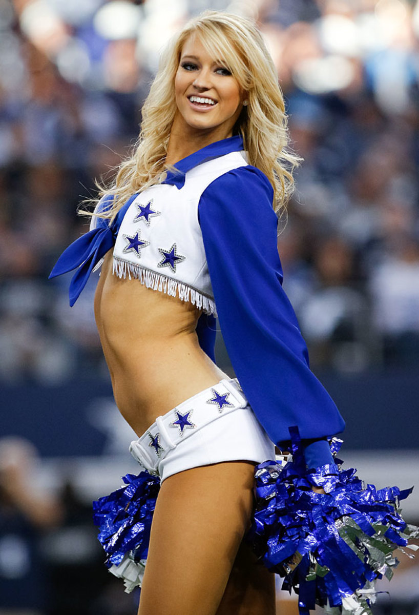 Dallas-Cowboys-cheerleaders-CEY1501041219_DETROIT_AT_DALLAS.jpg