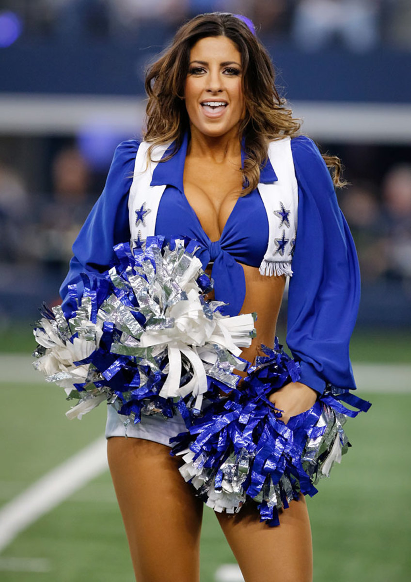 Dallas-Cowboys-cheerleaders-CEY150104952_DETROIT_AT_DALLAS.jpg