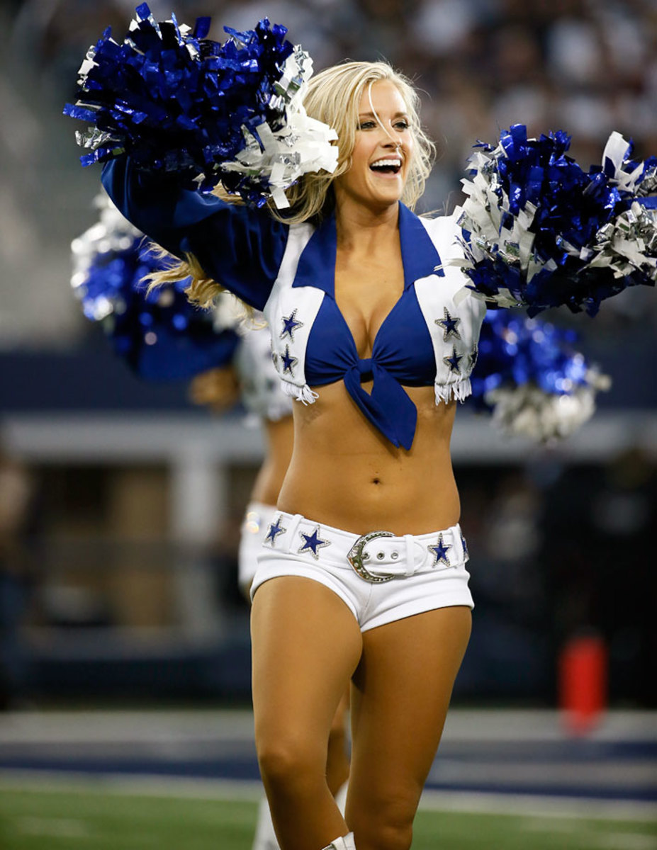 Dallas-Cowboys-cheerleaders-AP114226709983_20.jpg