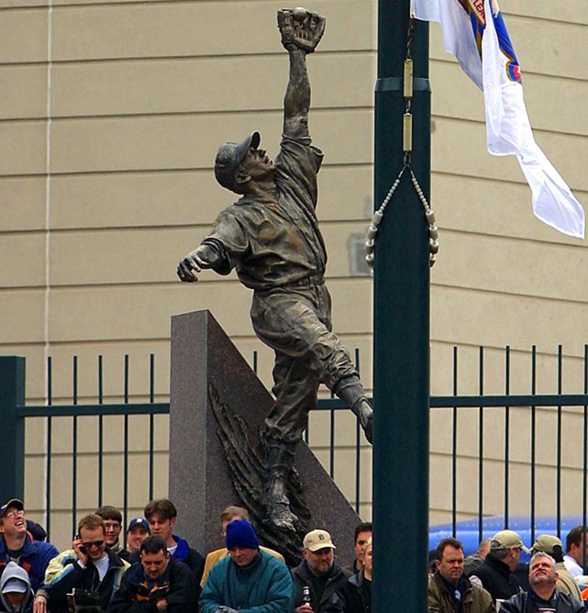 al-kaline-statue.jpg