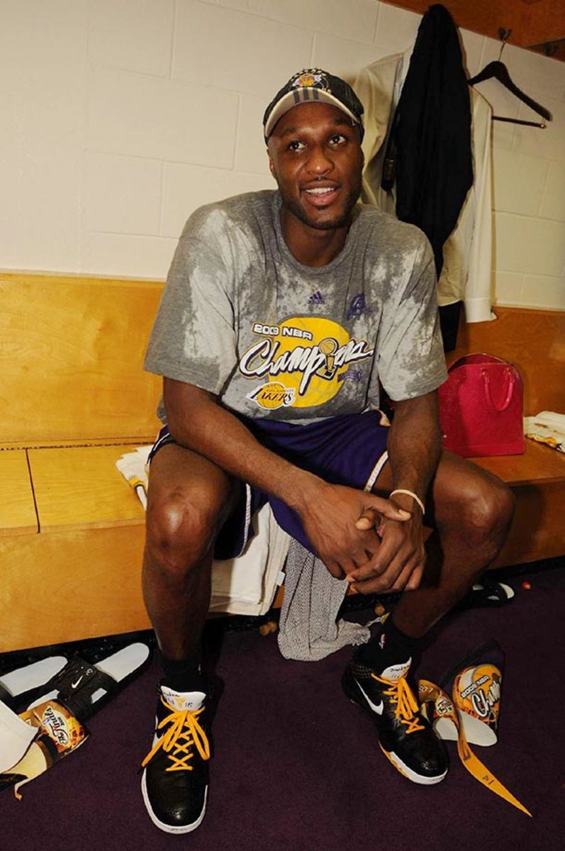 2009-lamar-odom-opme-34736-mid.jpg