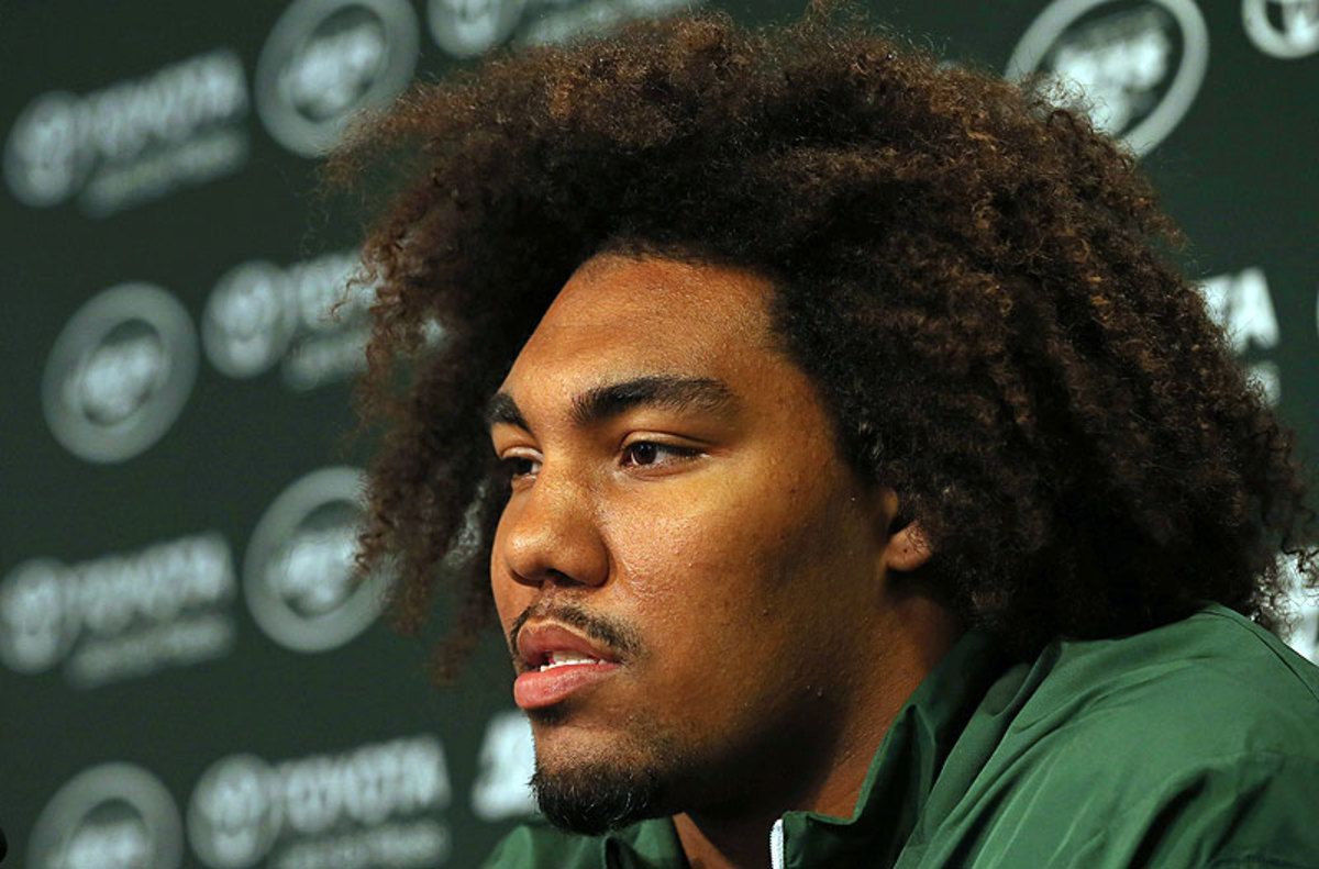 Leonard Williams joins a loaded Jets defensive line as the team begins its quest for its first winning season since 2010. (Adam Hunger/AP)