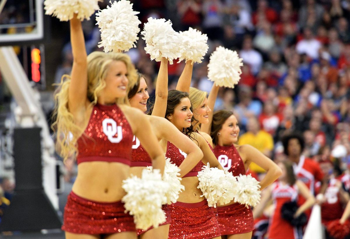 Oklahoma-cheerleaders-467297334_0.jpg