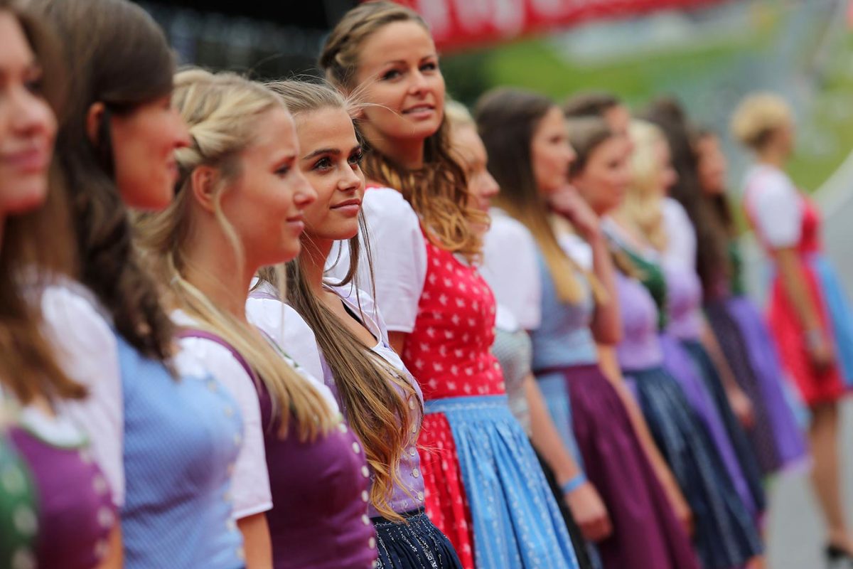 grid-girls--BAO150621043_Austrian_Grand_Prix.jpg