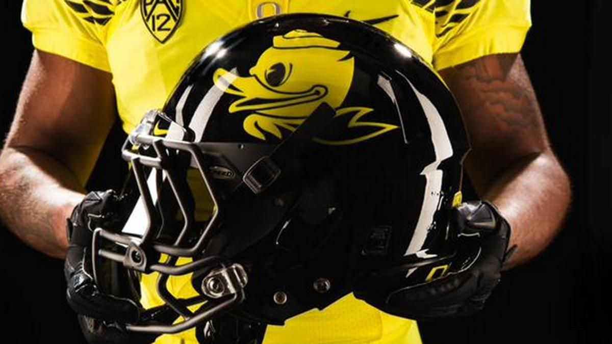 Oregon Ducks Football Uniforms 2020 50 Oregon Football Uniforms That