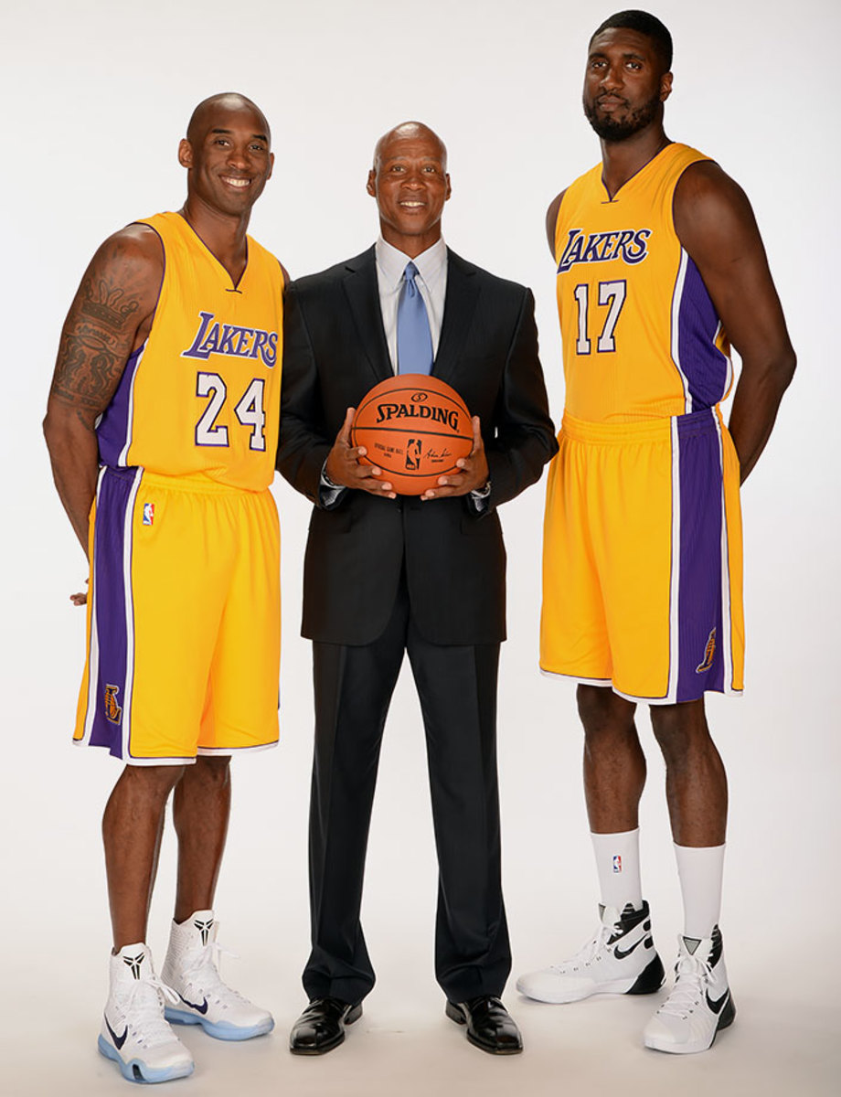 Los-Angeles-Lakers-Kobe-Bryant-Byron-Scott-Roy-Hibbert.jpg
