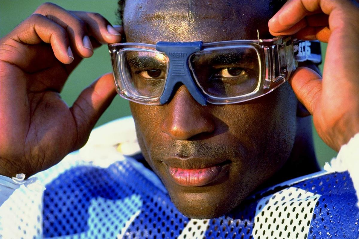 1991-0701-Eric-Dickerson-05243012.jpg
