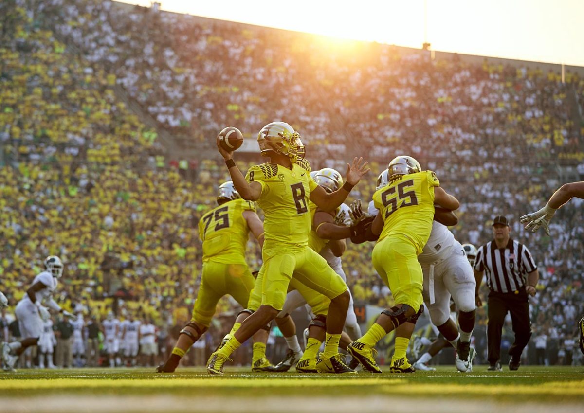 2014-0906-Oregon-Michigan-State-Marcus-Mariota-X158614_TK0_2003.jpg