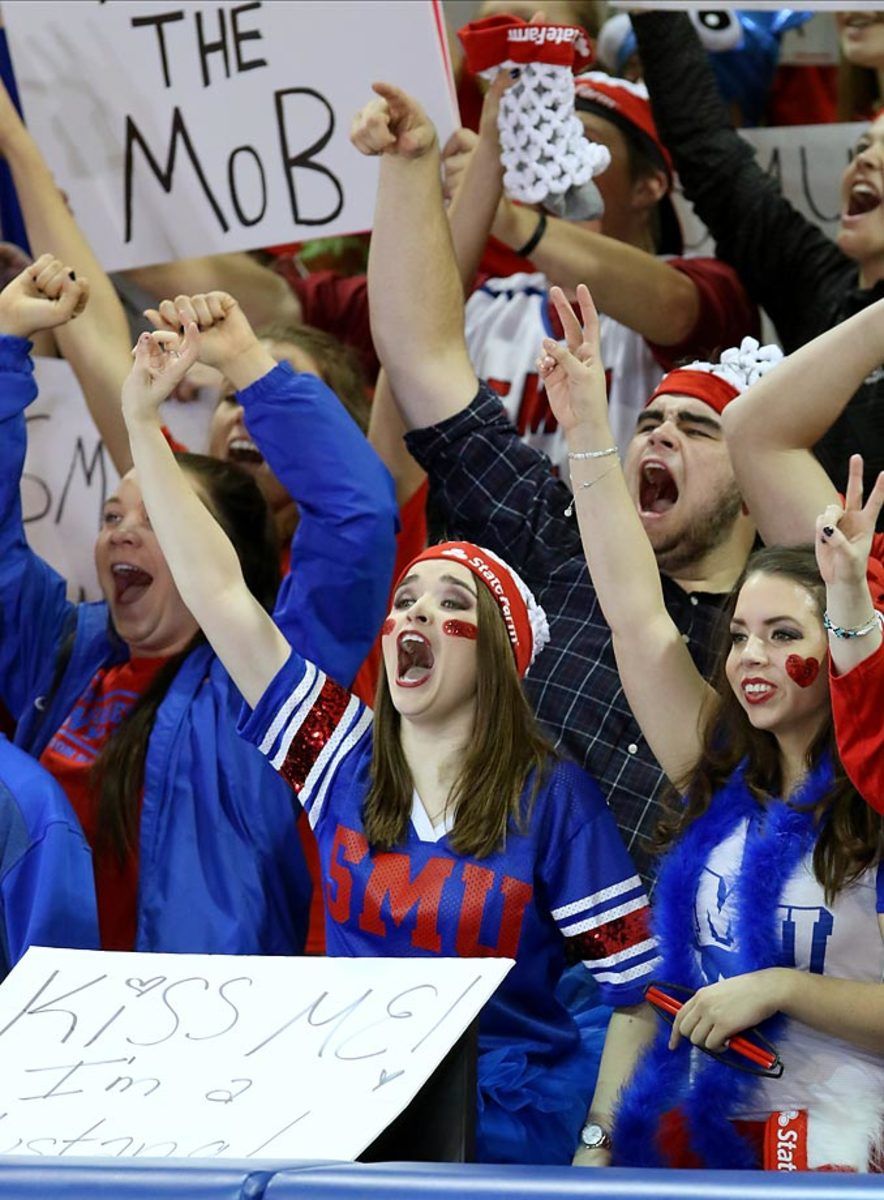 SMU-62_UConn_v_SMU.jpg