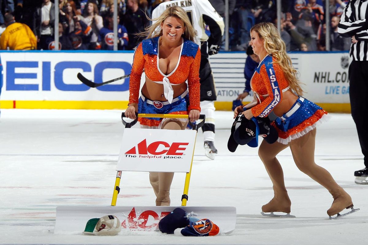 New-York-Islanders-Ice-Girls-461651888.jpg
