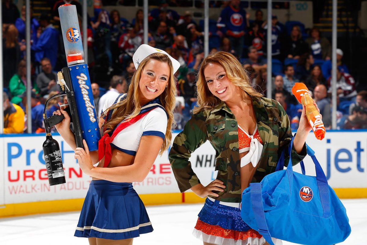 New-York-Islanders-Ice-Girls-459800092_10.jpg