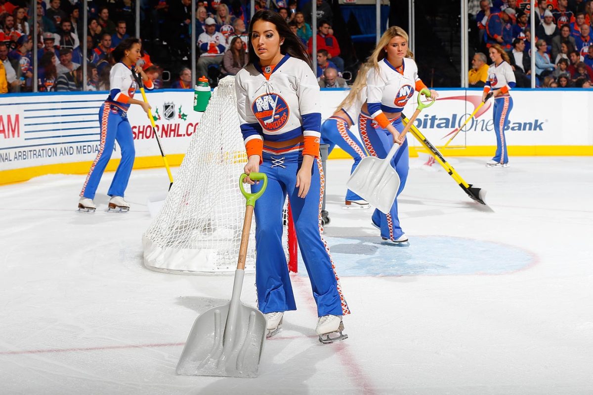 New-York-Islanders-Ice-Girls-459905512_10.jpg