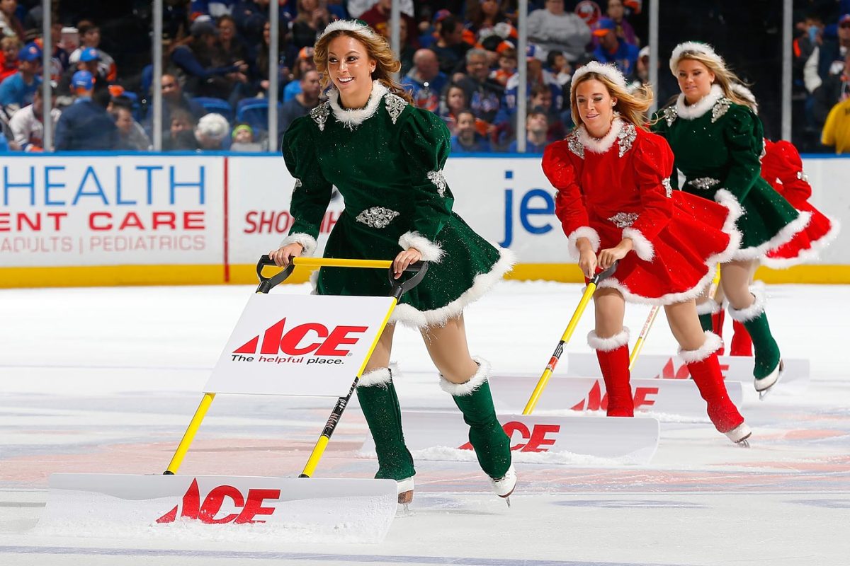 New-York-Islanders-Ice-Girls-460476610_10.jpg