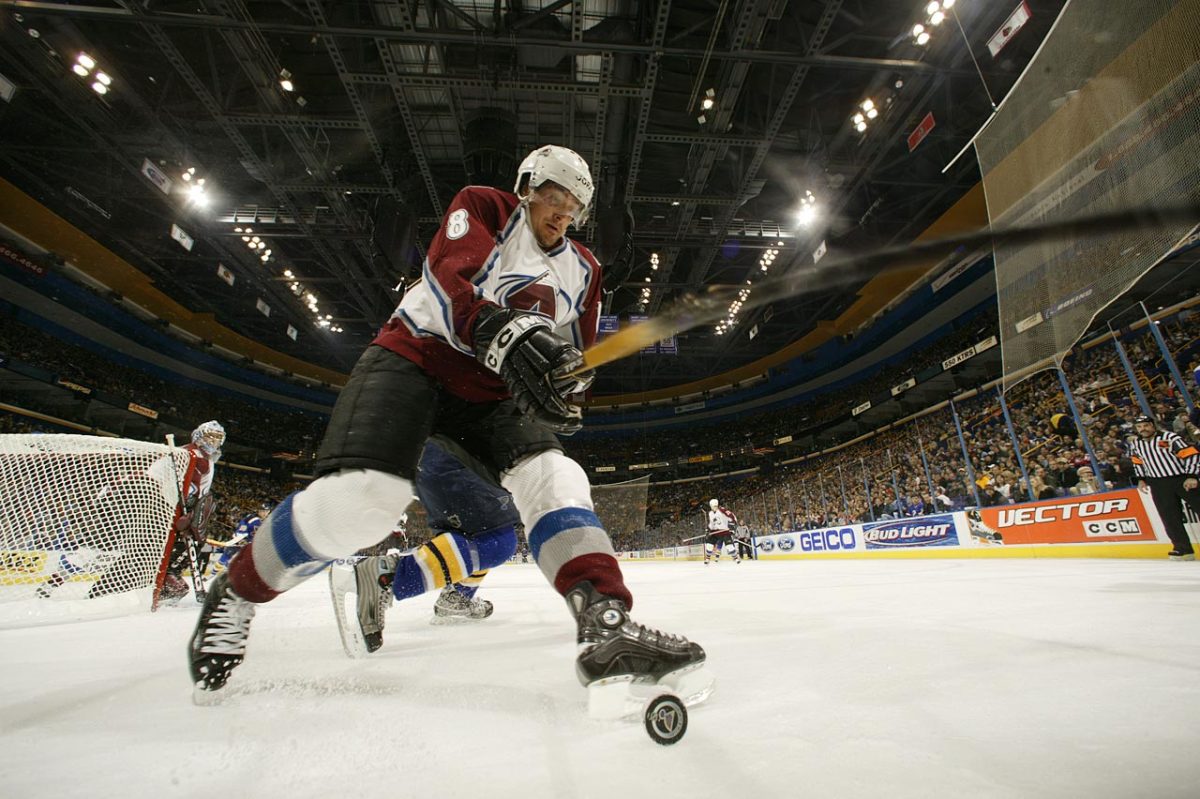 Anaheim Ducks retire Teemu Selanne's No. 8 jersey - ESPN