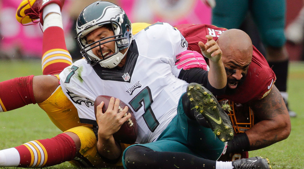 Sam Bradford's 82.2 rating ranks among the bottom third of starting quarterbacks this season. (Mark Tenally/AP)