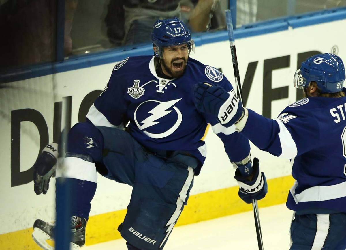 Stanley-Cup-9.jpg