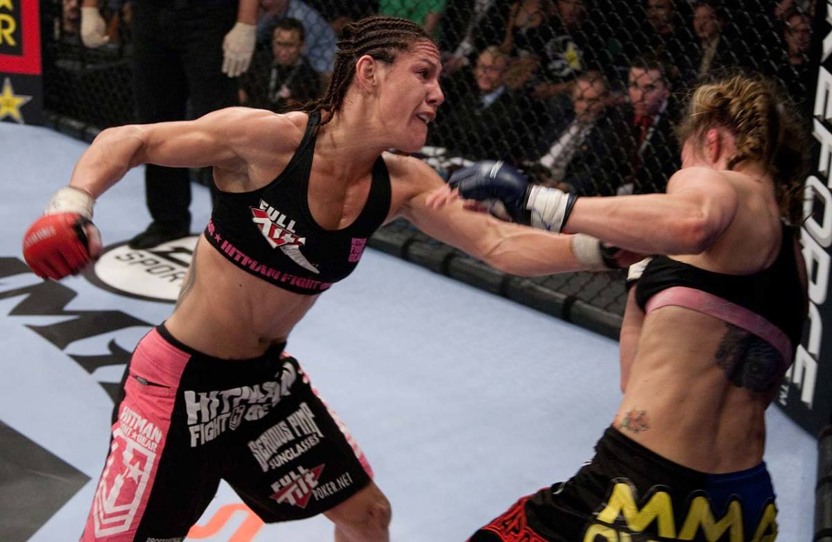 Cris-Cyborg-Santos-10.jpg