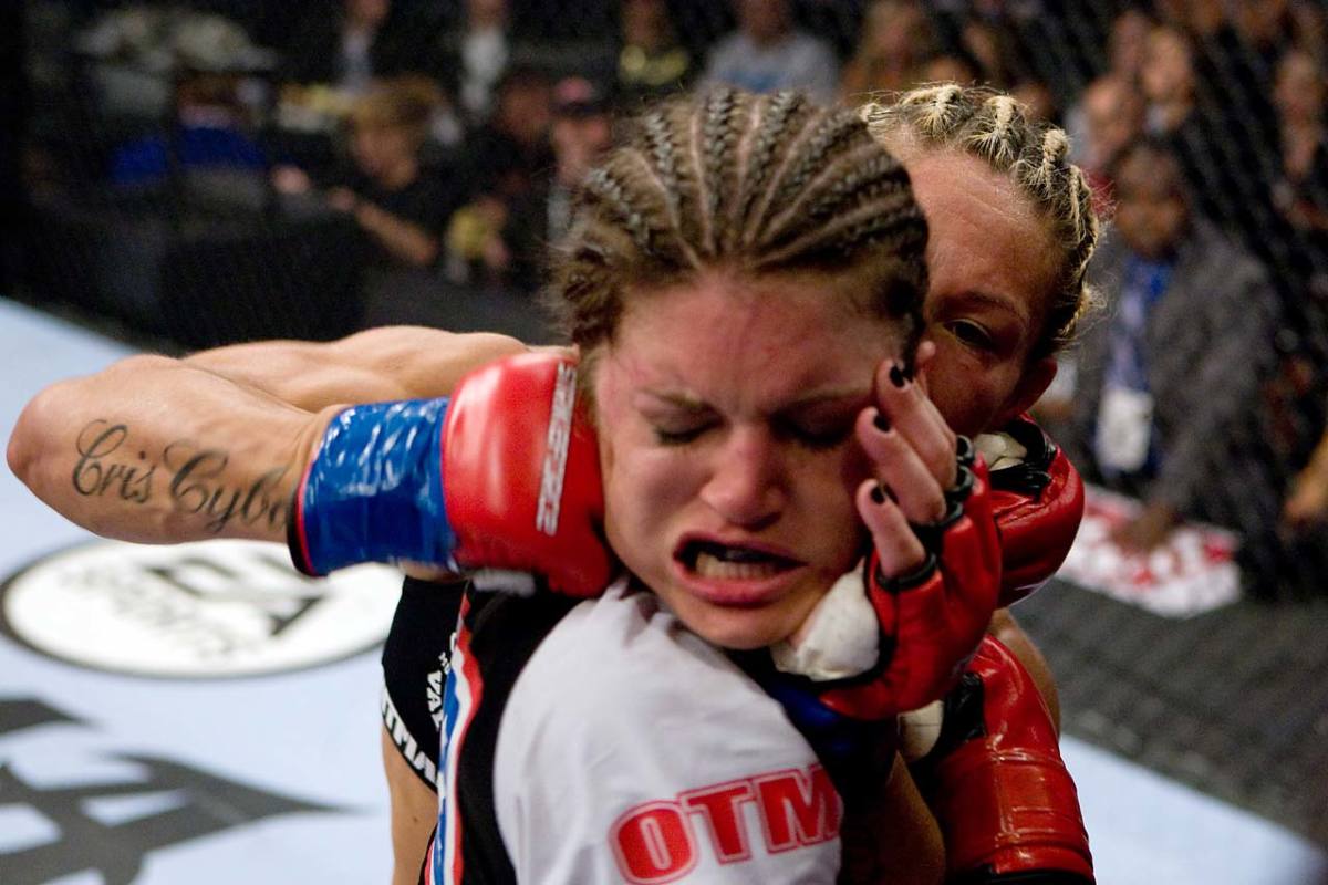 Cris-Cyborg-Santos-1.jpg