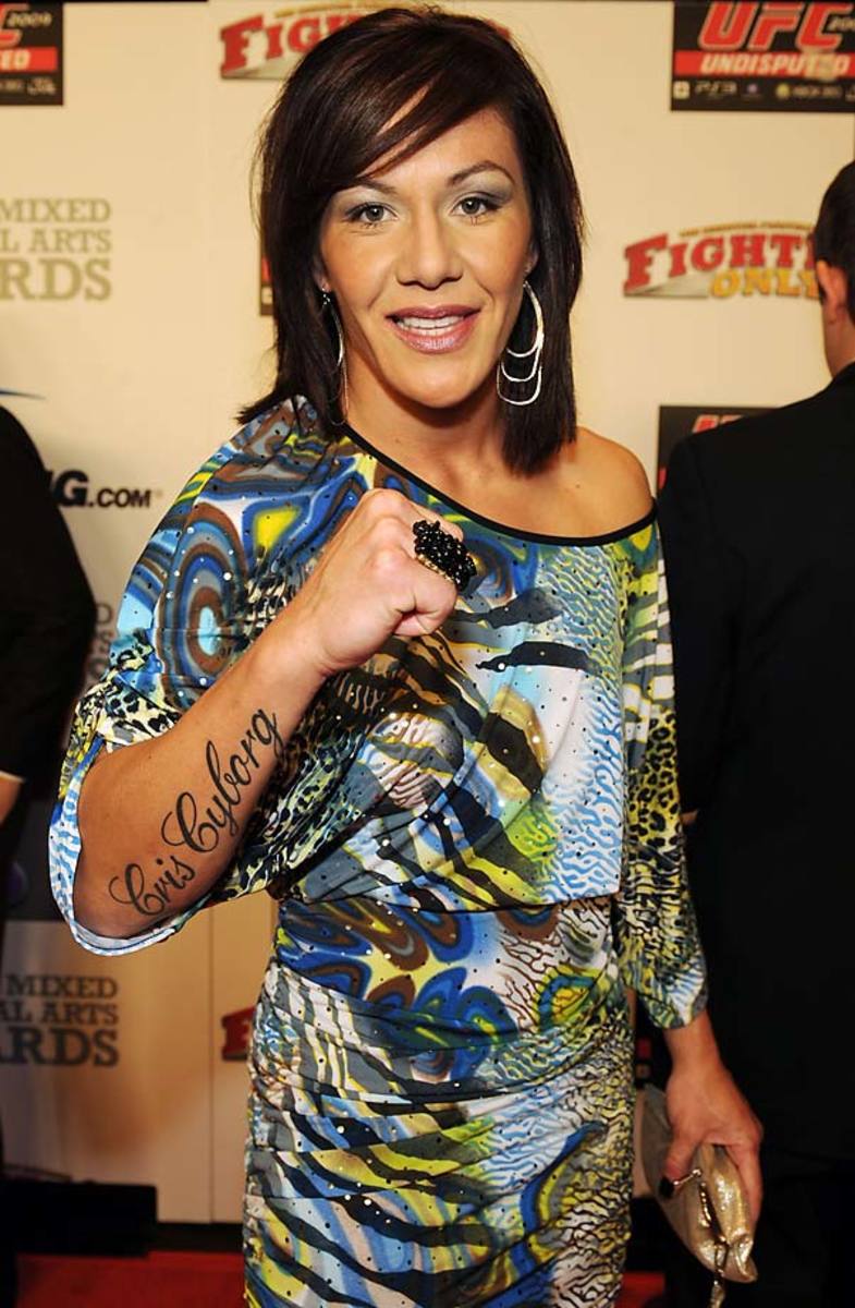 Cris-Cyborg-Santos-25.jpg