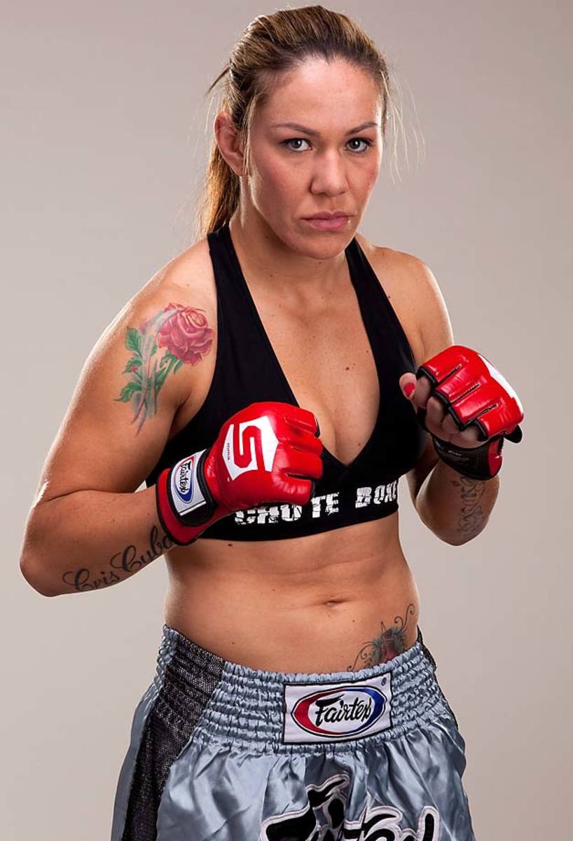 Cris-Cyborg-Santos-27.jpg