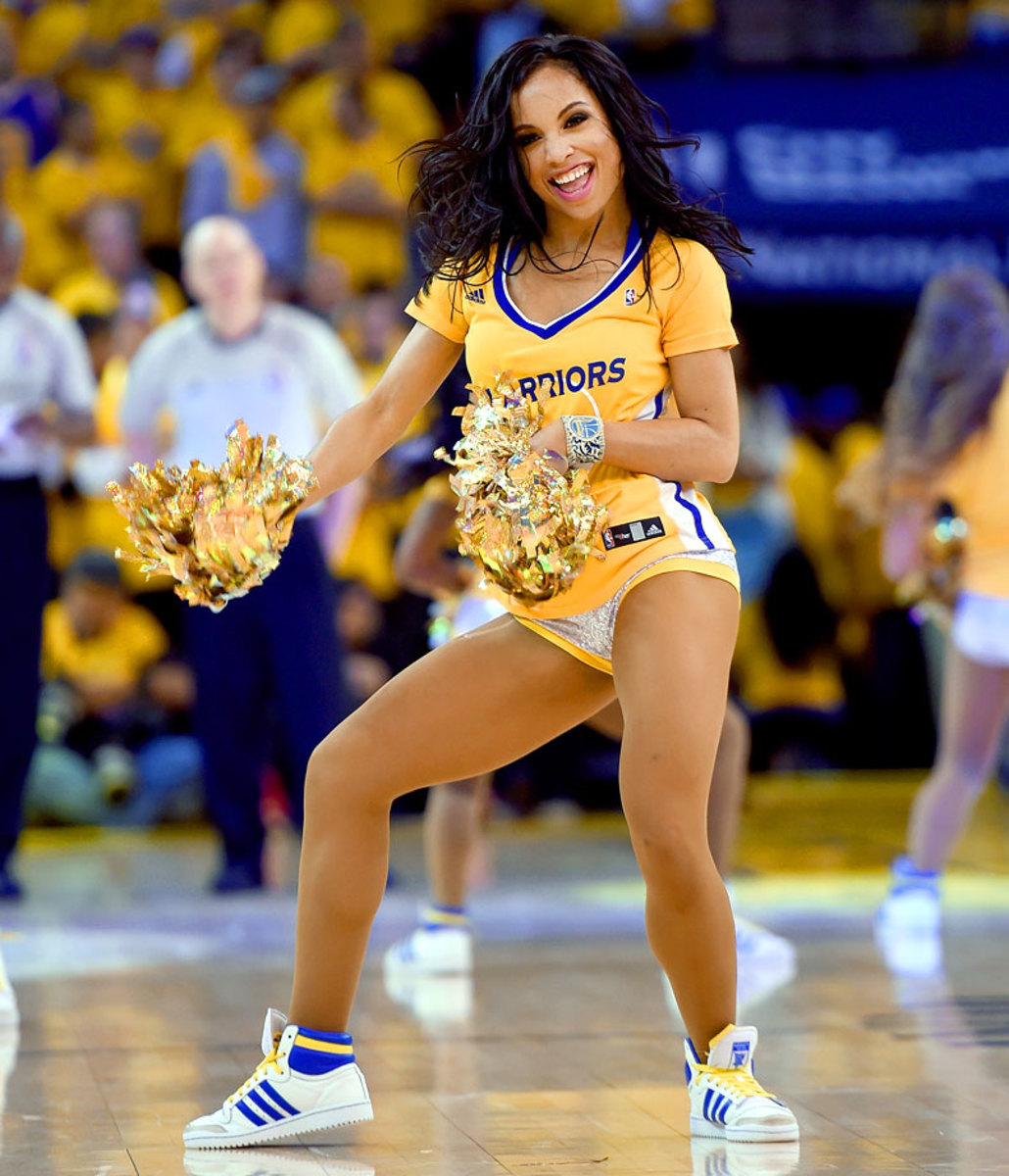 Golden-State-Warriors-Dance-Team-470719114_master.jpg