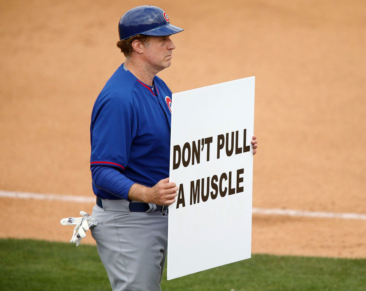 Will-Ferrell-Chicago-Cubs-third-base-coach-sign-X159357_TK1_1361.jpg